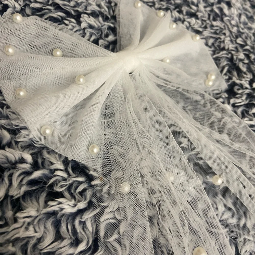 N/A elegant white